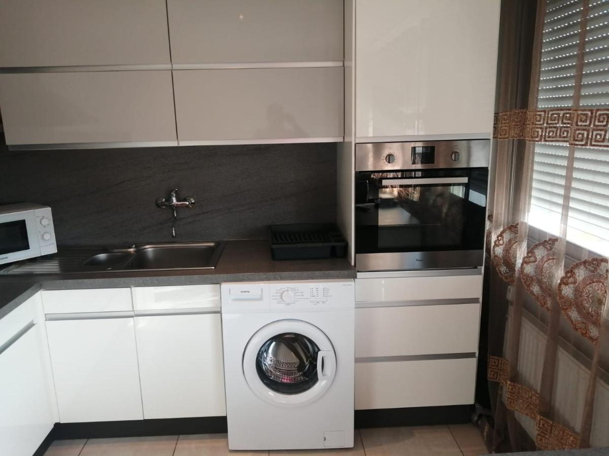 Location D'Appartement Entierement Meuble Pres De Geneve Аннмасс Екстер'єр фото